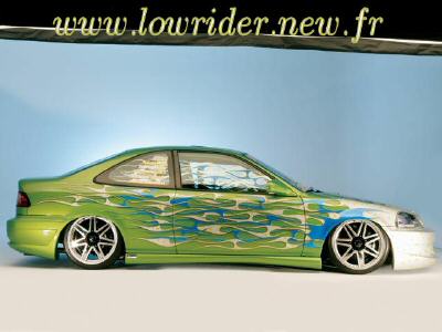 F0401lre_roadattraction_11z02_www.lowrider.new.fr.jpg