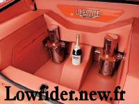F0604_lrm_1980_lincoln_mark_6_lowrider_trunk_www.lowrider.new.fr.jpg