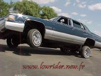 Fsautmdwst-cadillac.blue.3wheel._www.lowrider.new.fr.jpg