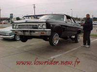Fsautpost-6-1036537885_www.lowrider.new.fr.jpg